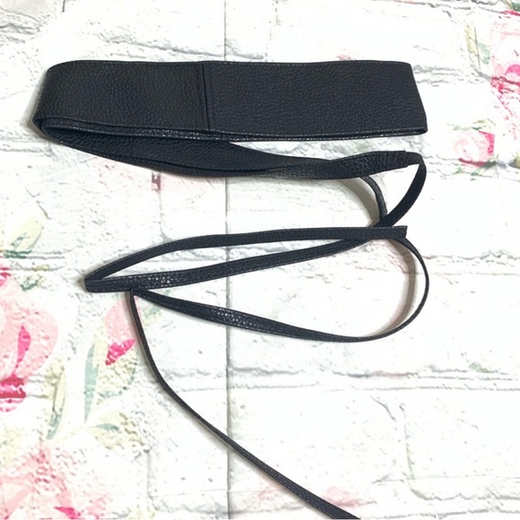 4 Piece Belt Lot (Reserved) - Picture 4 of 4